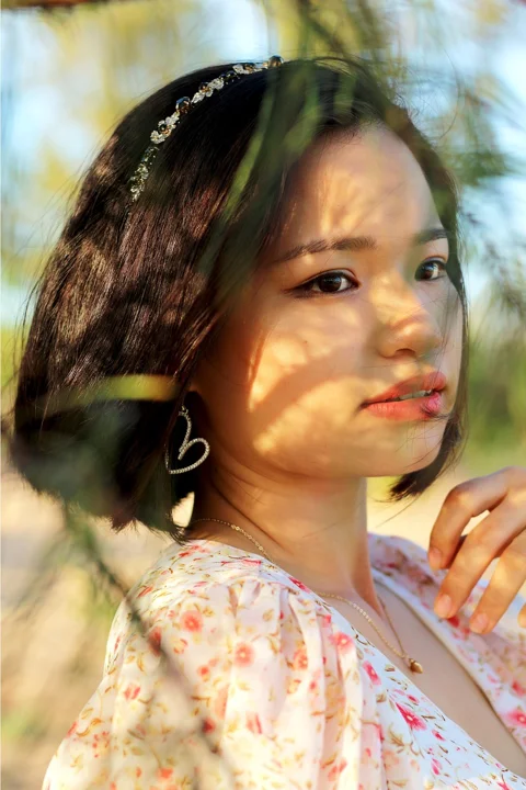 vietnamese woman, outdoors, portrait, asian woman