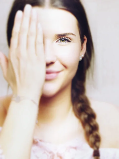 face, hand, eyes, smile