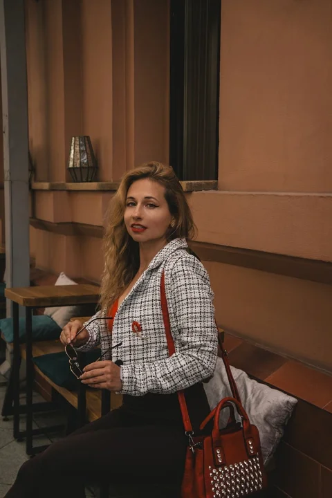 woman, café, portrait, summer