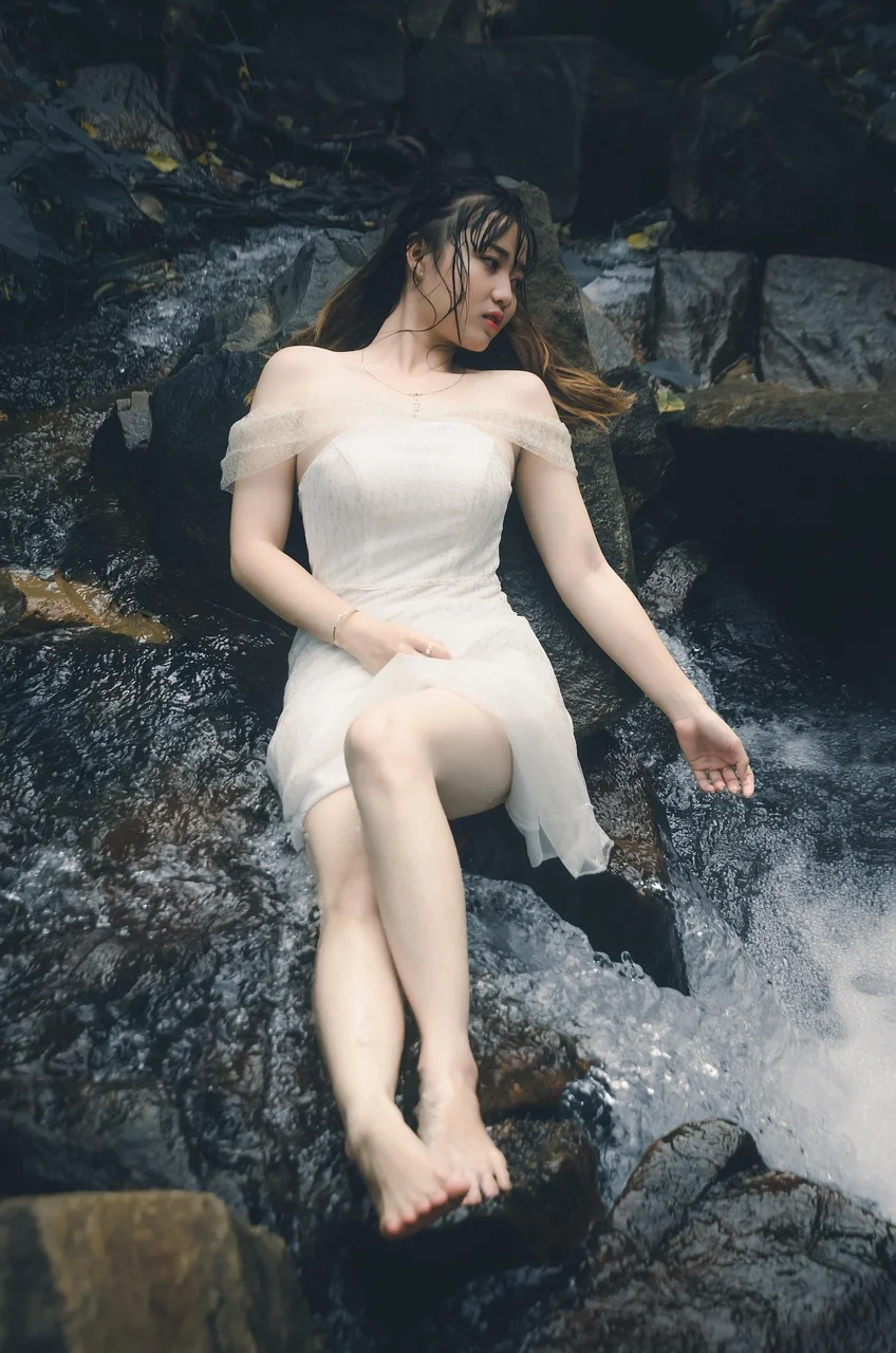 girl, beautiful, sleeping in the forest, create