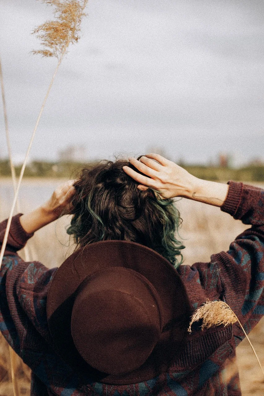 hat, young woman, model, hands