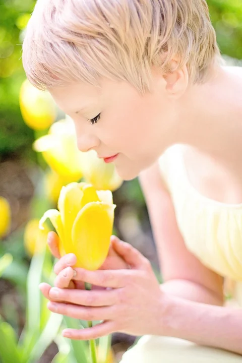 tulips, yellow, blonde, pretty young woman