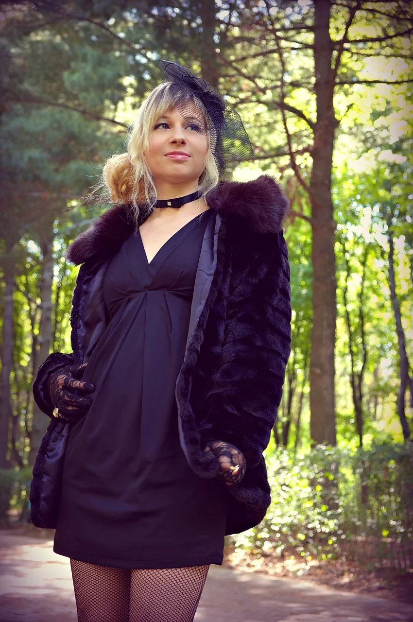veil, hat, fur coat, the park