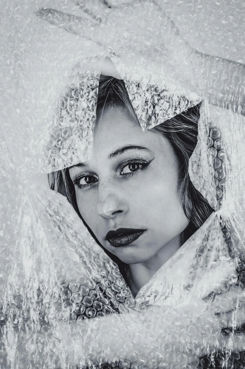 bubble wrap, woman, portrait, black and white