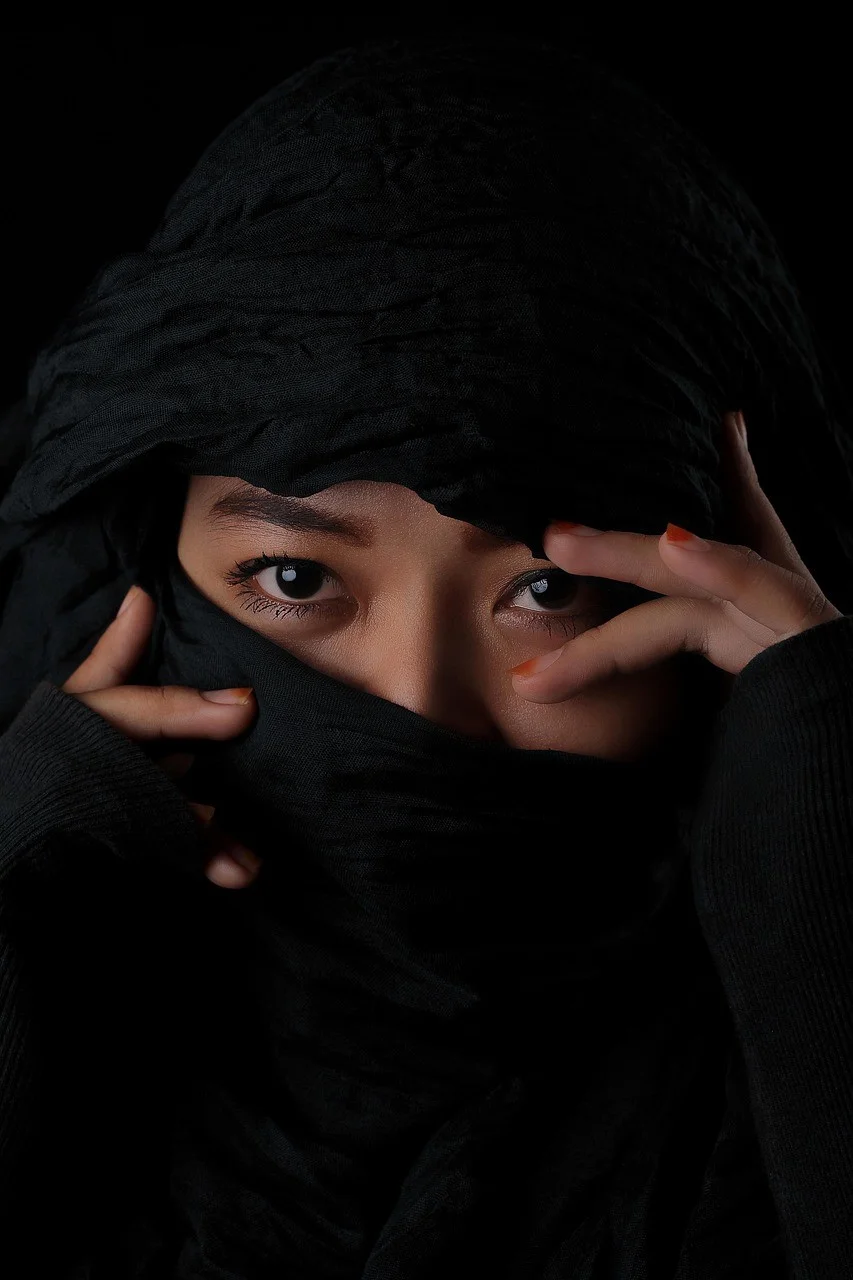 person, eye, black, advance