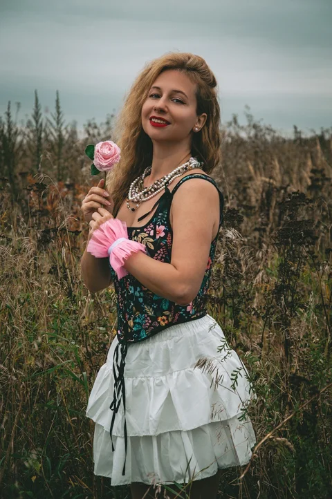 woman, portrait, rose, field