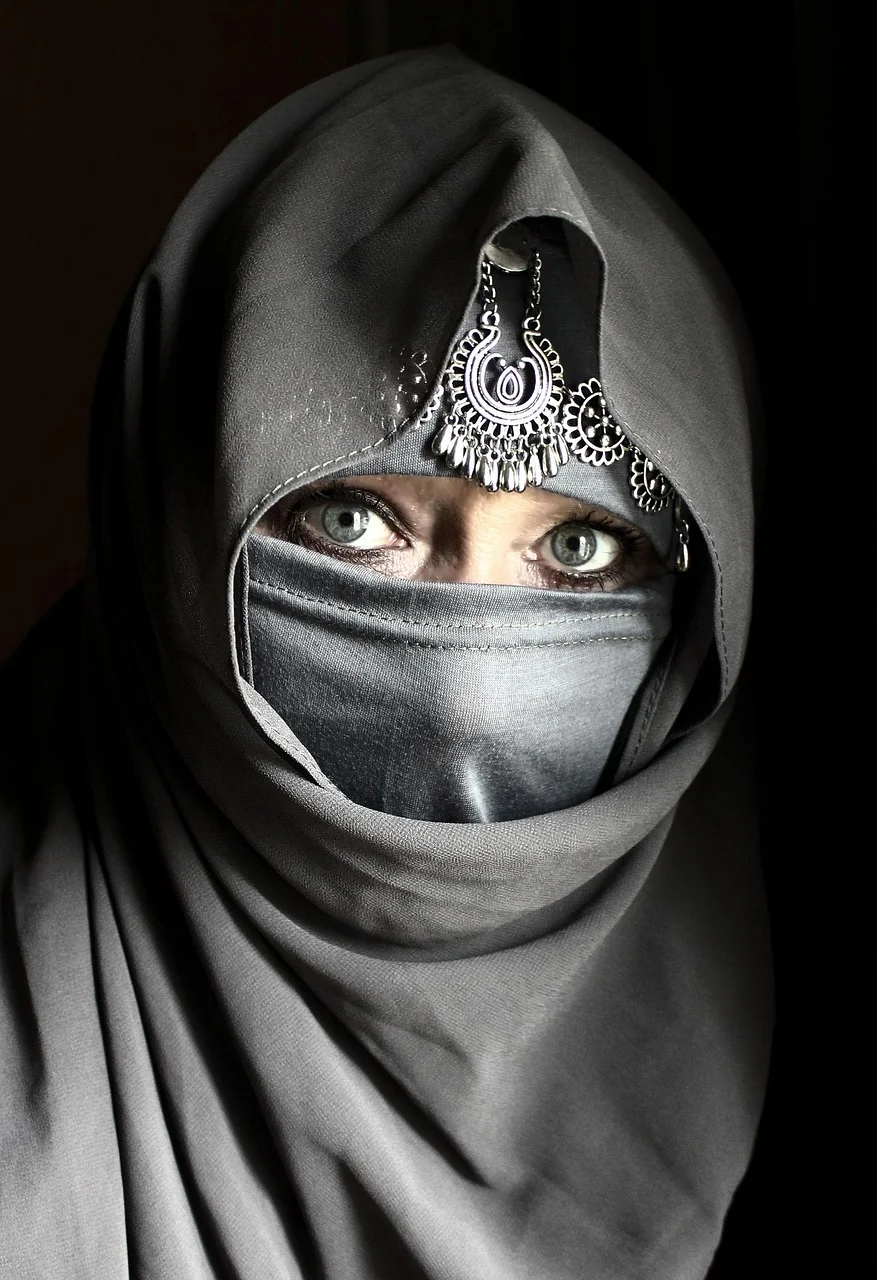 woman, veil, veiled, shroud