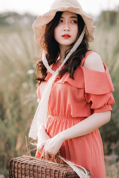 女人、肖像、连衣裙、户外