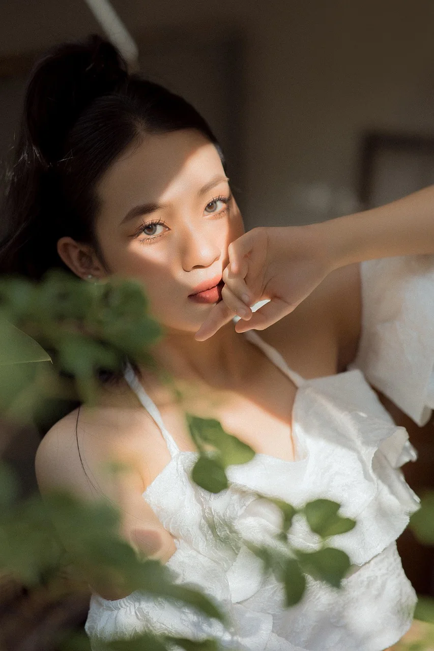 beautiful woman, eyes, double eyes