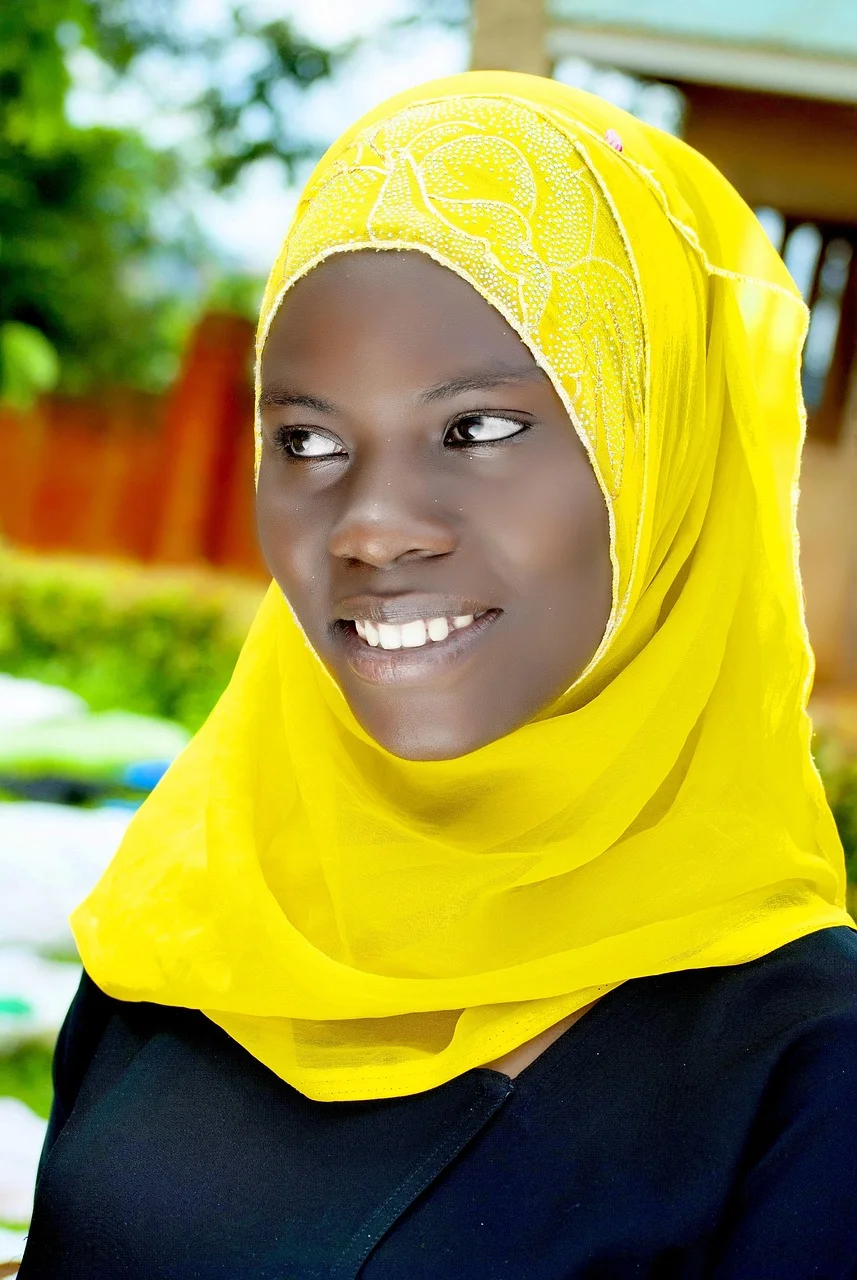 muslim dressing, mbogo high school, high school girls, uganda ladies