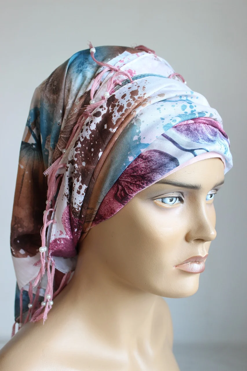 woman, mannequin, tichel, scarf