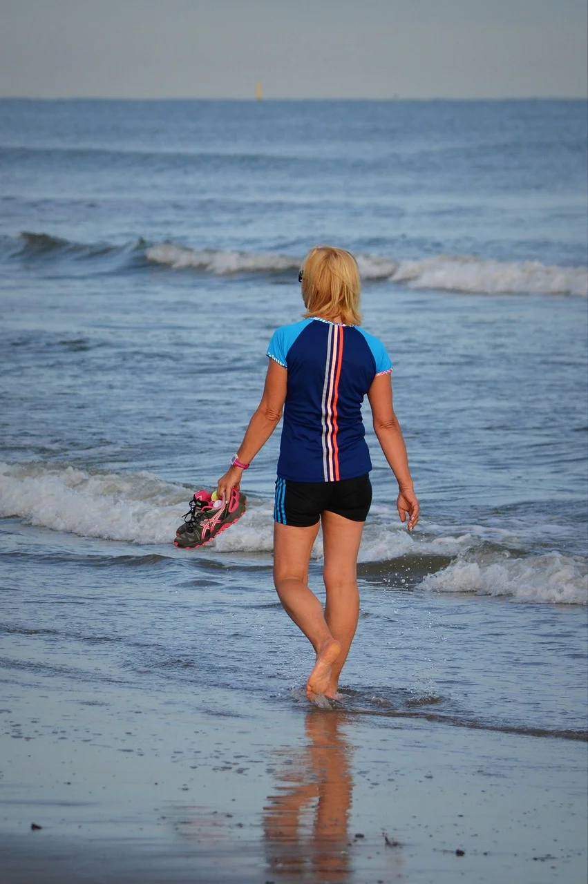 sea, hiking, woman, running shoes