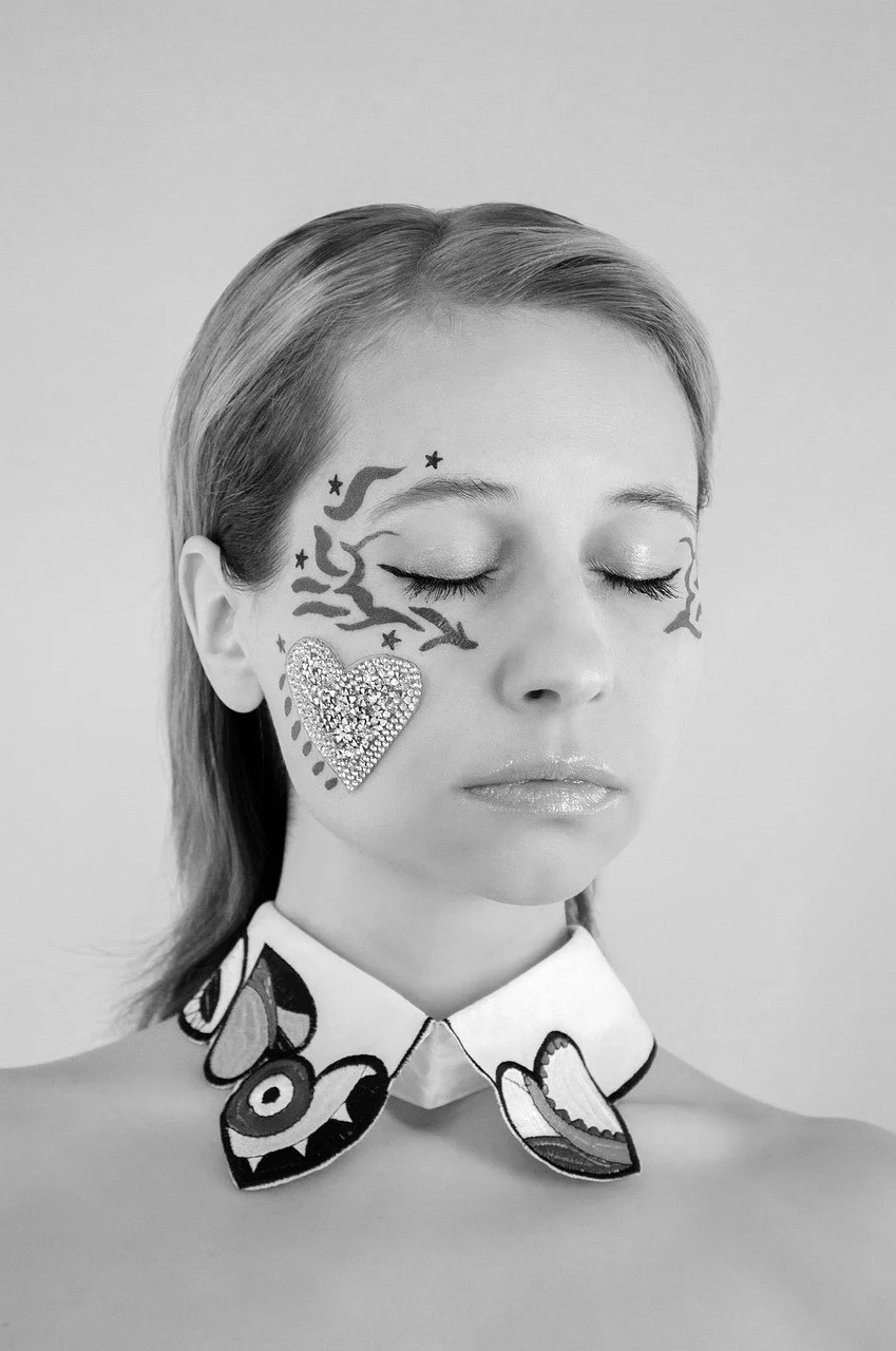 woman, collar, makeup, put up