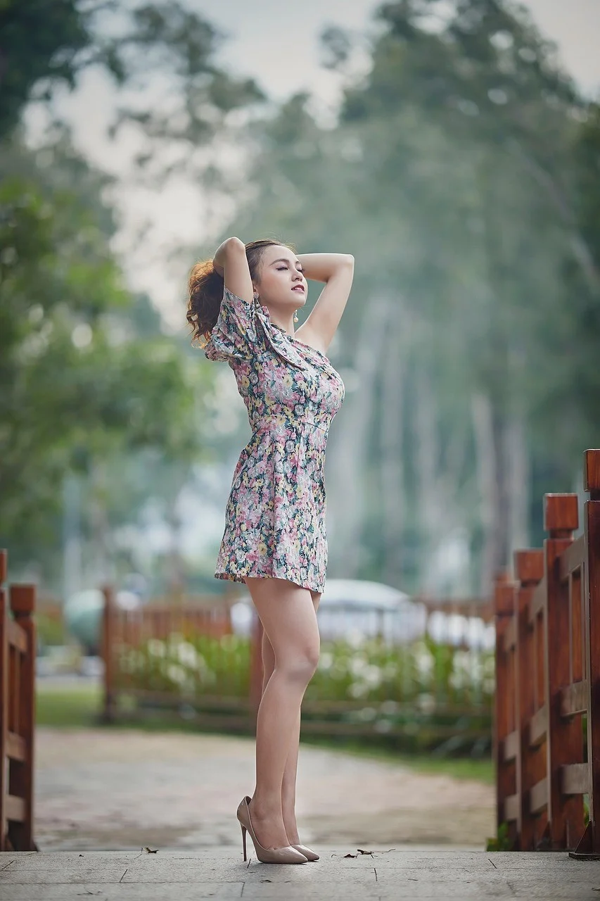 女性、公園、屋外、ポートレート