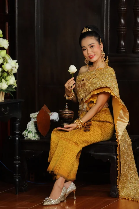 woman, asian, traditional costume, model