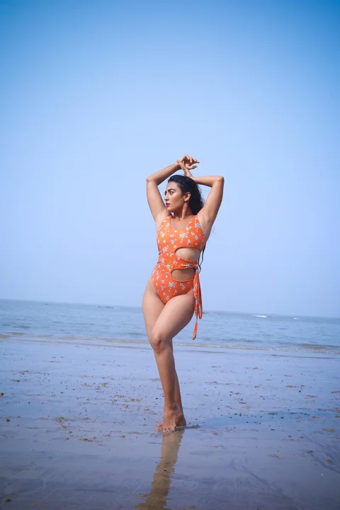 indian woman, bikini, beach, portrait