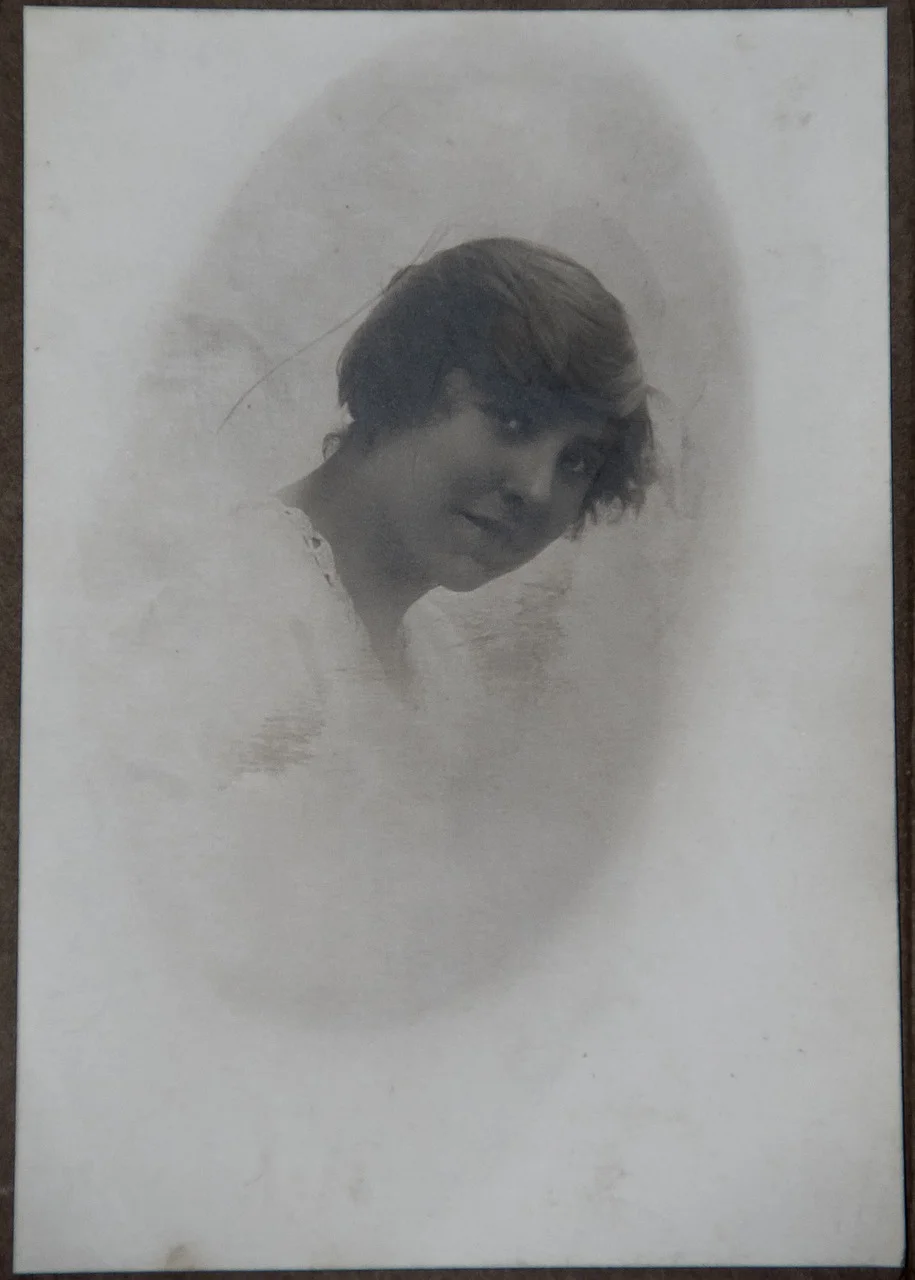 photograph, old, girl, young