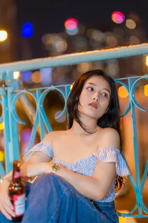 woman, street, bokeh, bottle