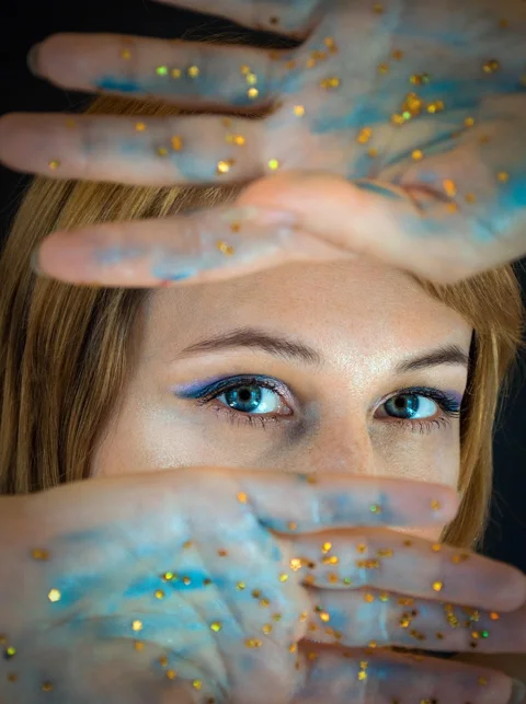 女性、メイク、手、美