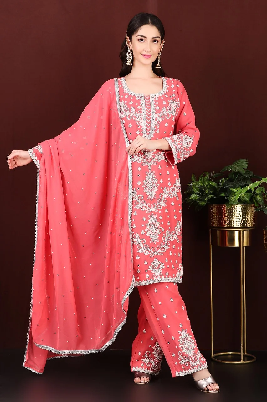 女性，传统服饰，时尚，服装