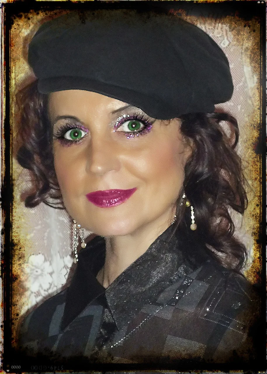 woman, portrait, frame, hat