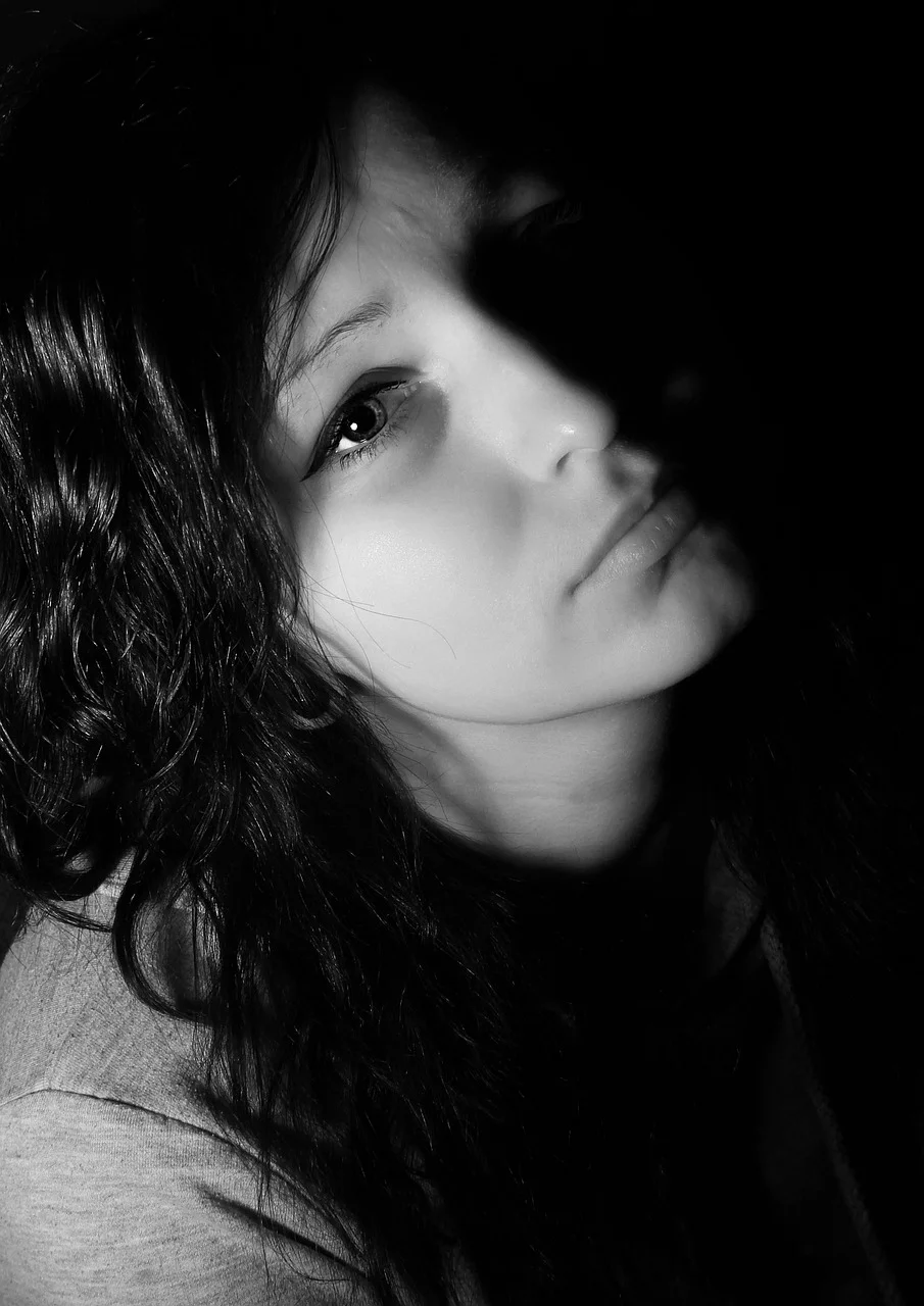 head, miss, hair, lips
