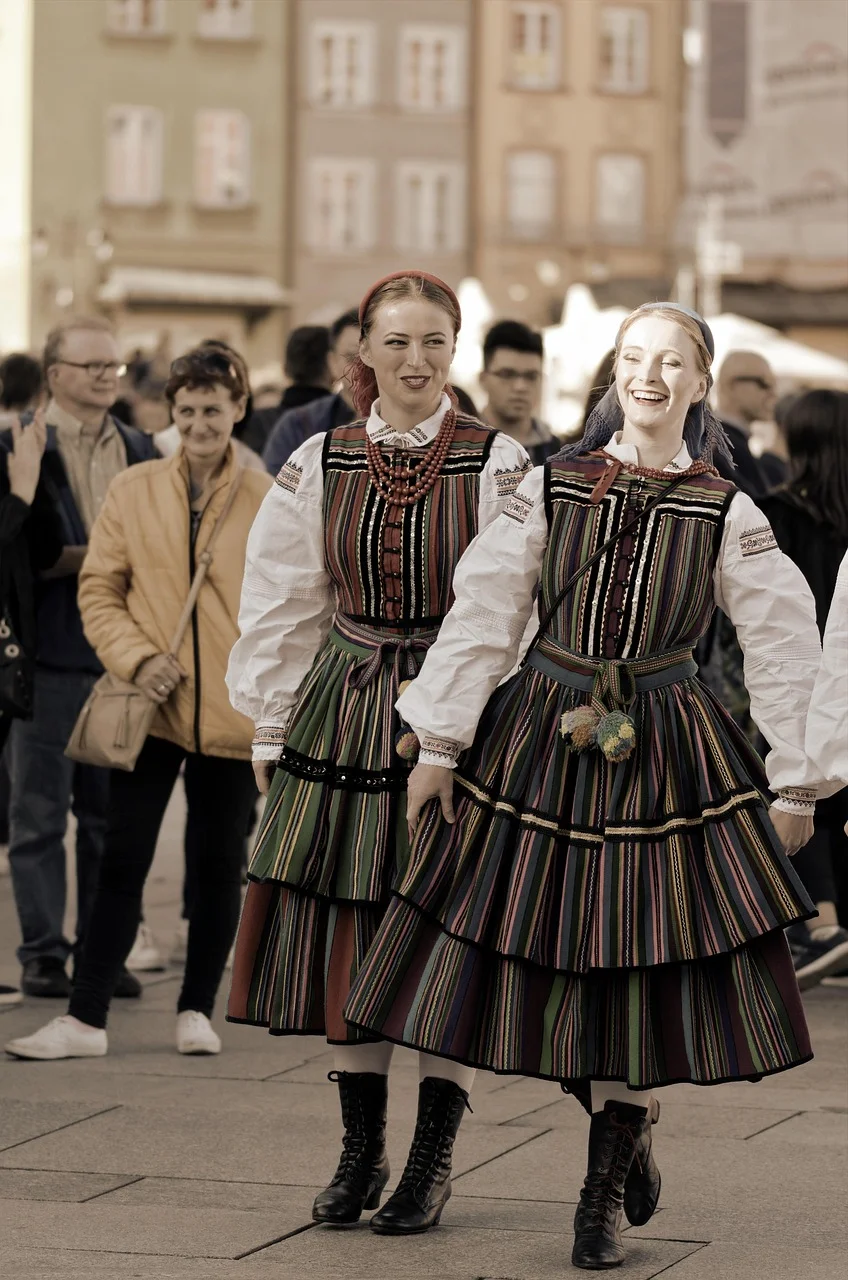 ladies, people, dancer, costumes