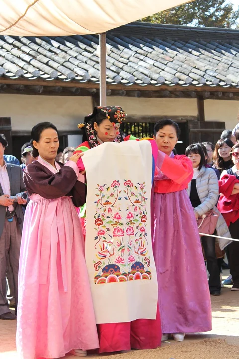 korean traditional wedding, bride, marriage, ceremony