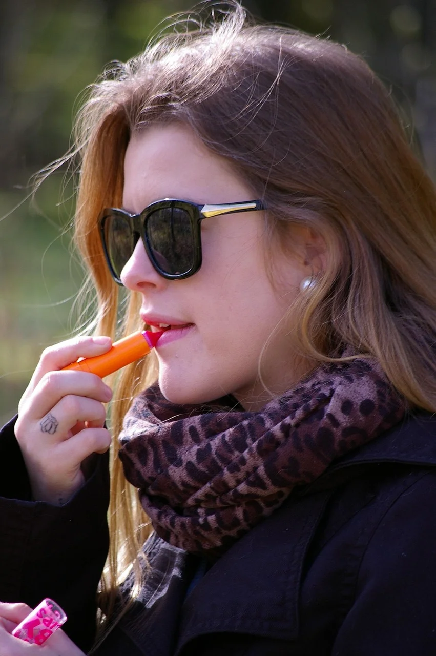 woman, lipstick, sunglasses, face