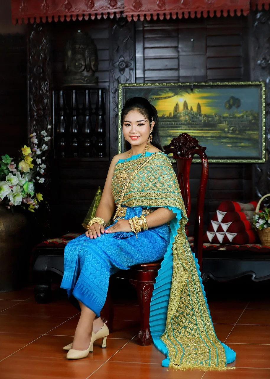woman, traditional costume, traditional clothing, fashion
