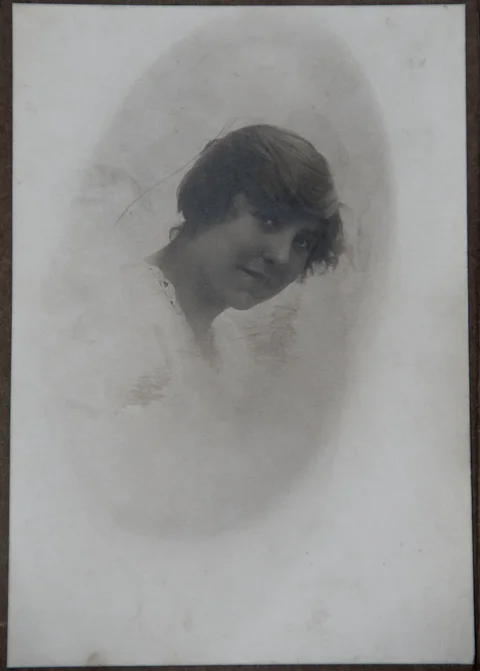 photograph, old, girl, young