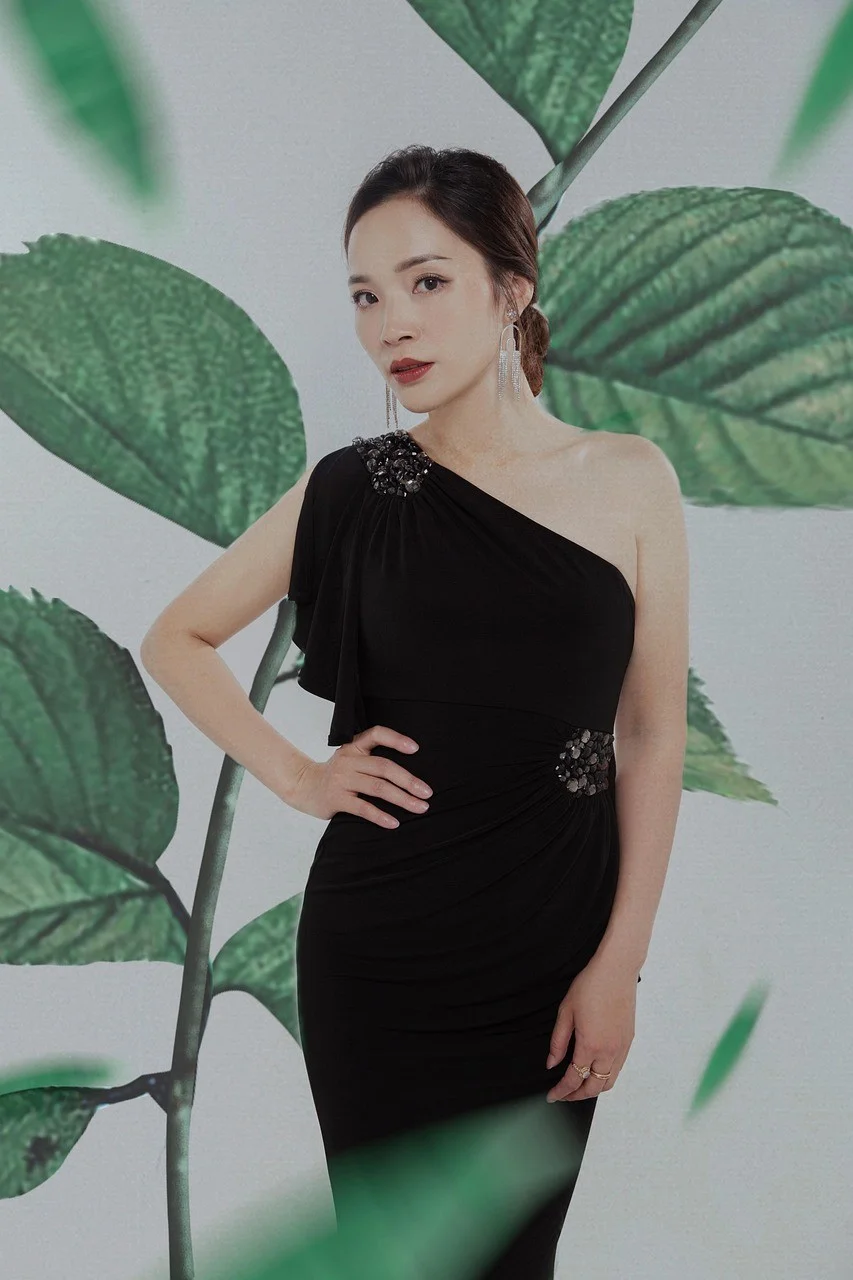 女性、时尚、连衣裙、黑色连衣裙