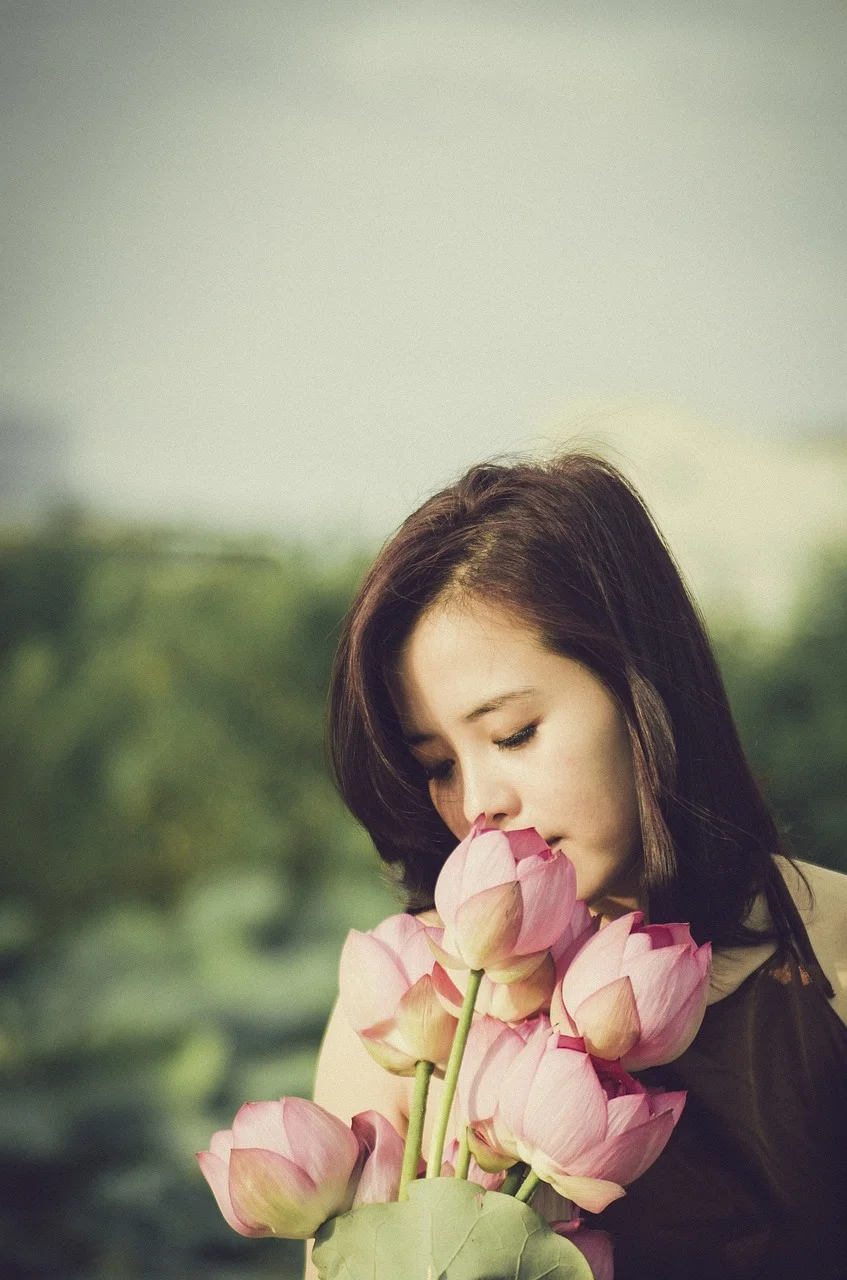 flower bouquet, girl, lotus, posing