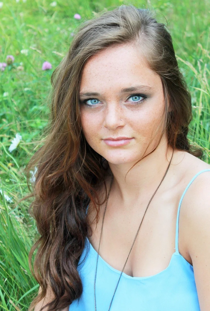 senior, blue eyes, portrait, caucasian