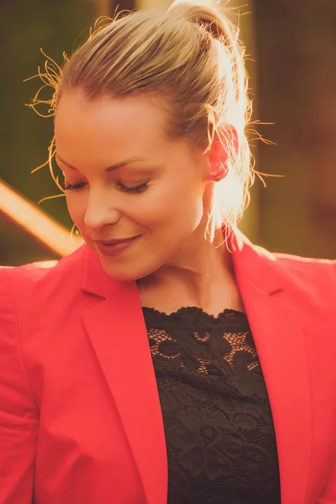 woman, model, boss, red jacket