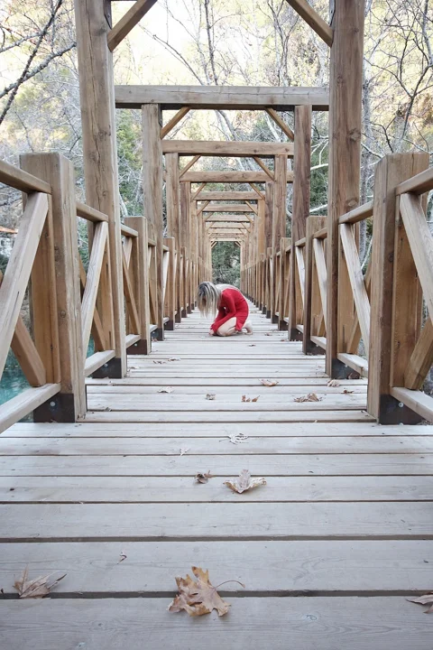 woman, loneliness, alone, red