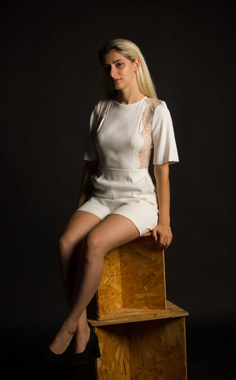 young, woman, studio, portrait