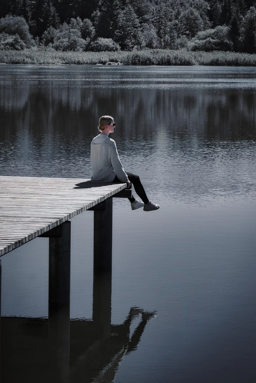 woman, sit, boardwalk, lake