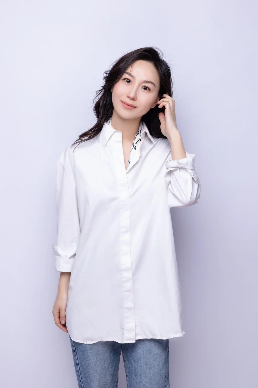 아시아 여성, 흰 셔츠, 패션, 캐주얼 웨어
