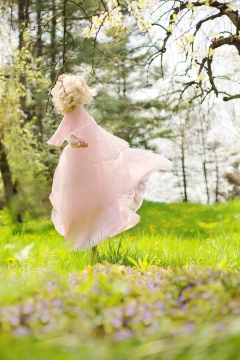 lovely woman, twirling, dancing, woman