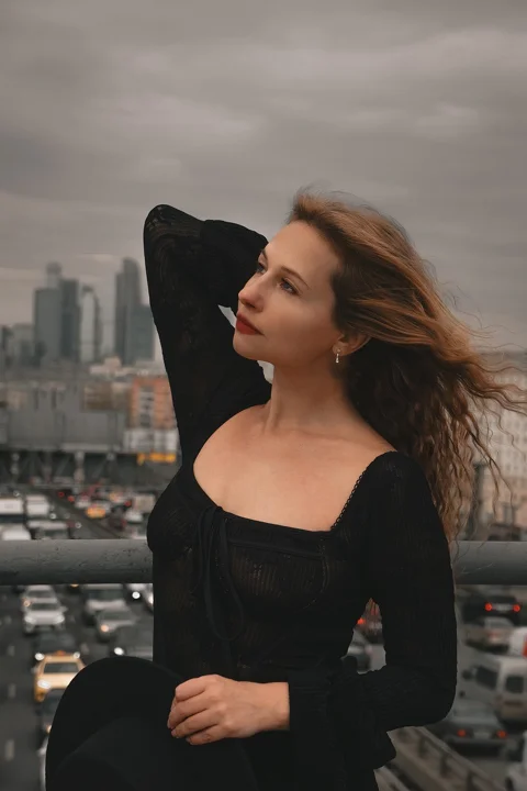 woman, panorama, hat, black dress