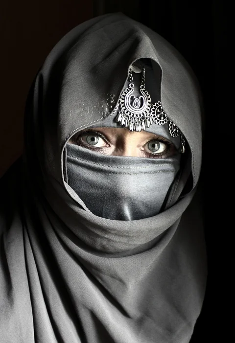 woman, veil, veiled, shroud