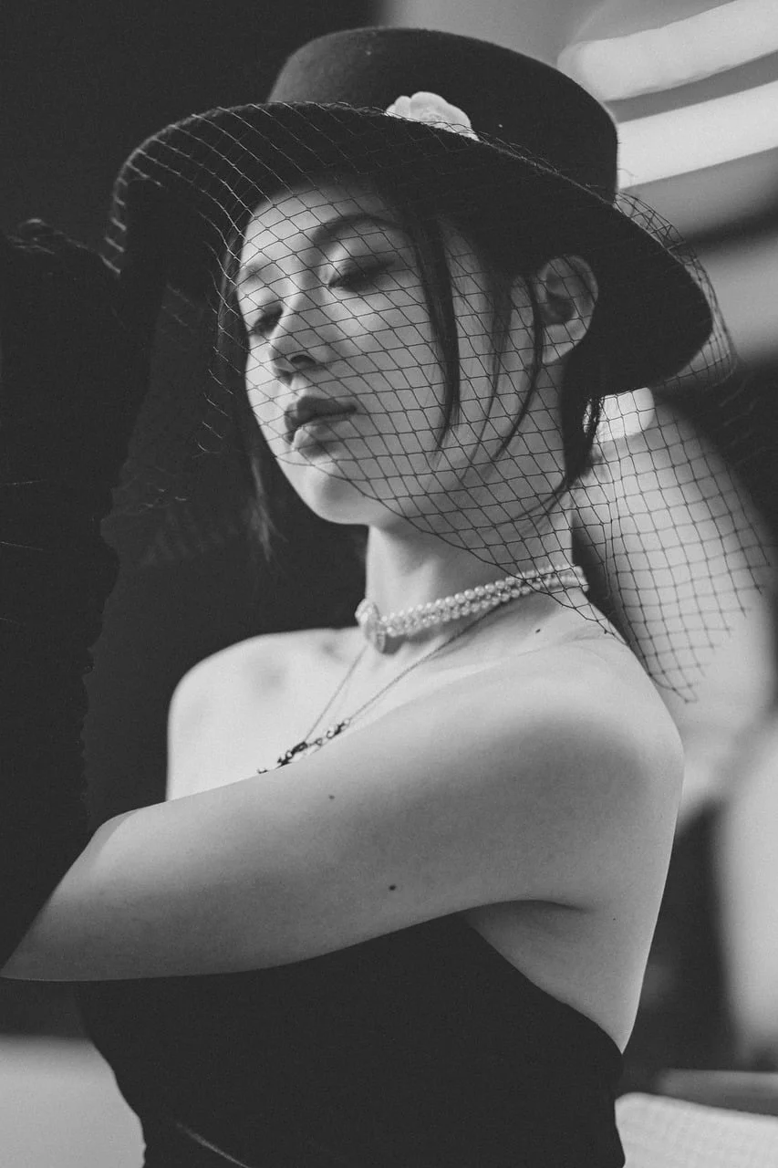 黑白肖像, 戴帽子的女人, 复古风格, 面纱下的面孔