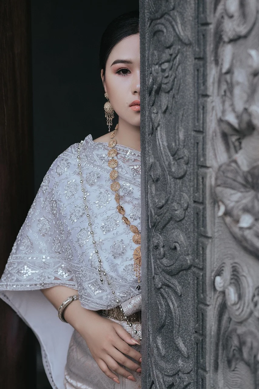 woman, elegant, costume, portrait