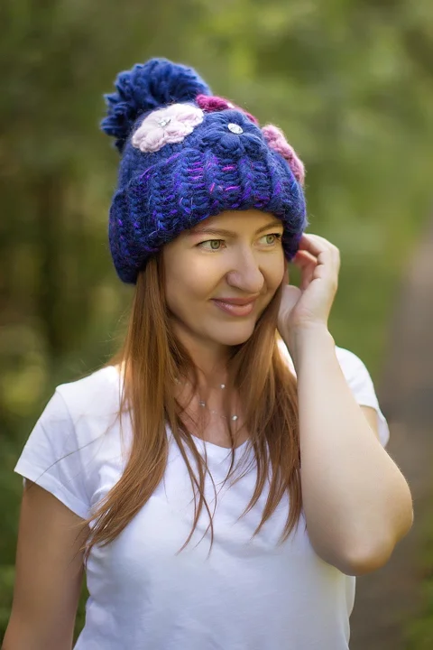 woman, smile, wool hat, knit cap