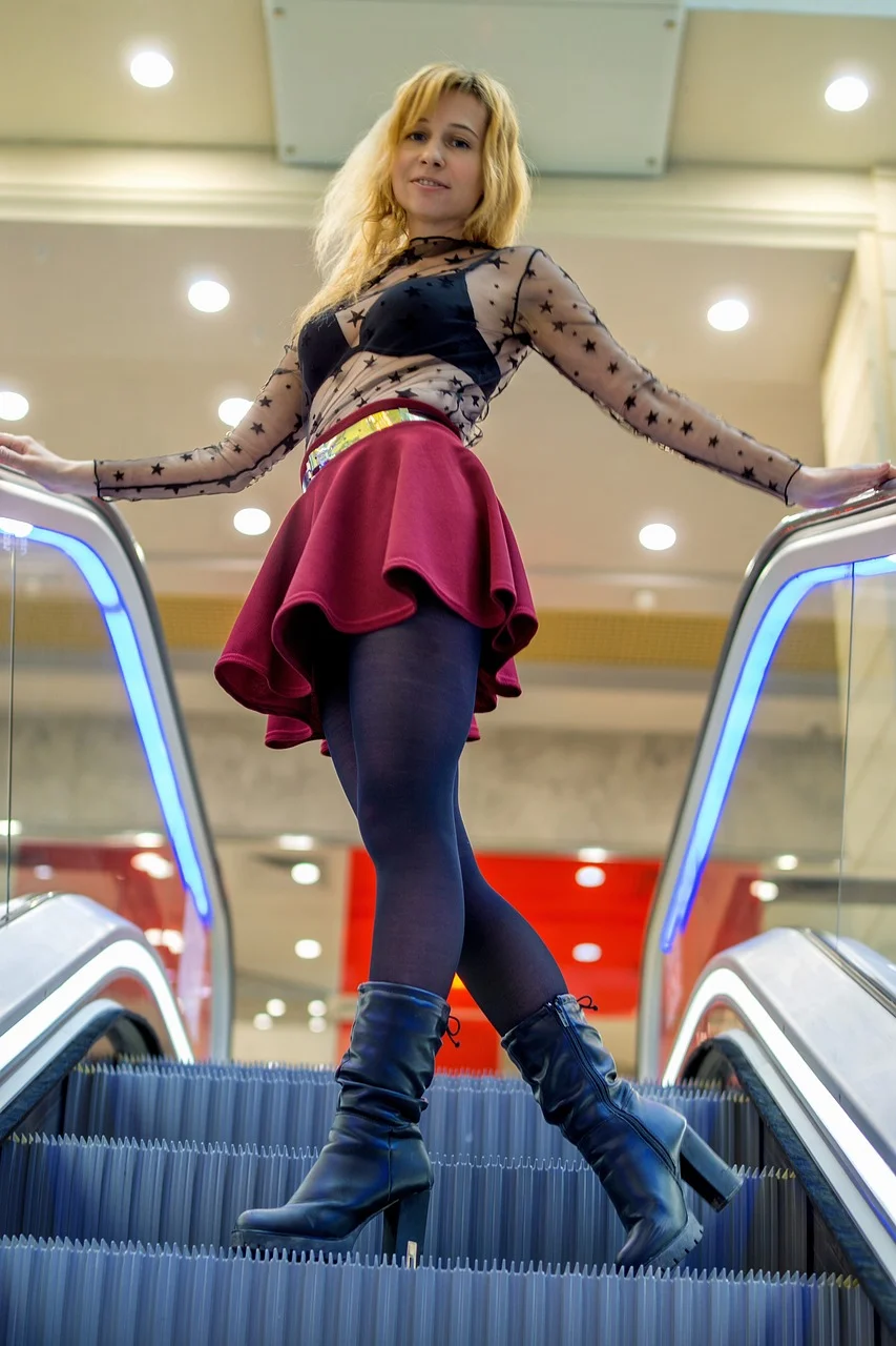 young woman, escalator, steps, skirt