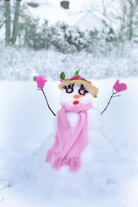 snow woman, snowman, snow, winter
