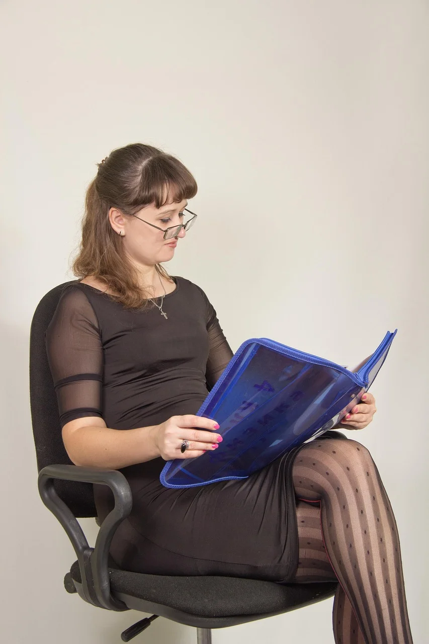 young woman, studies, the contract, sitting