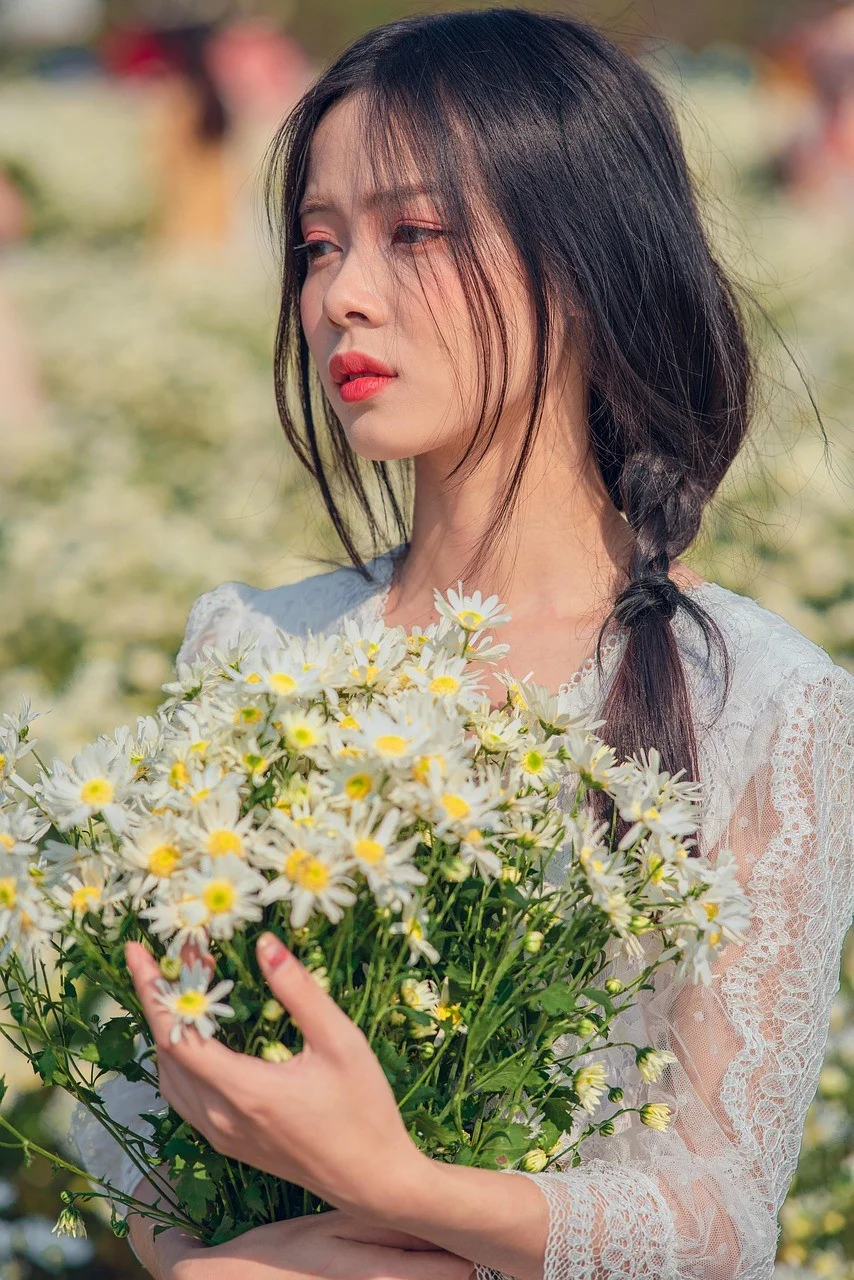 女人、花朵、菊花、田野