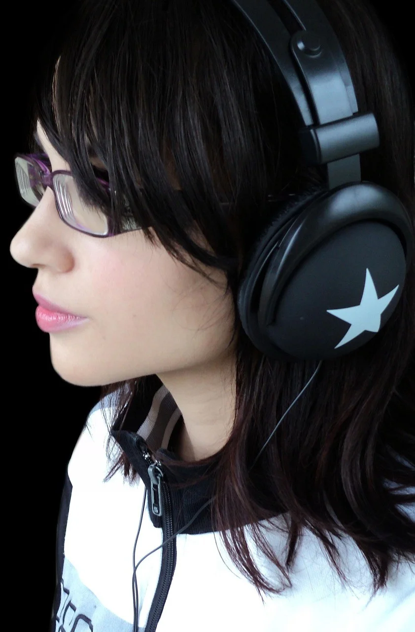 headphones, girl, young, audiophile